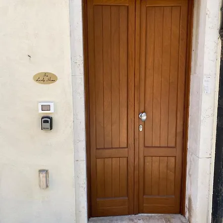 Apartment Isa Lovely In