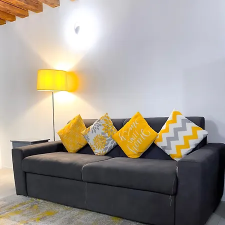 Apartment Isa Lovely In *